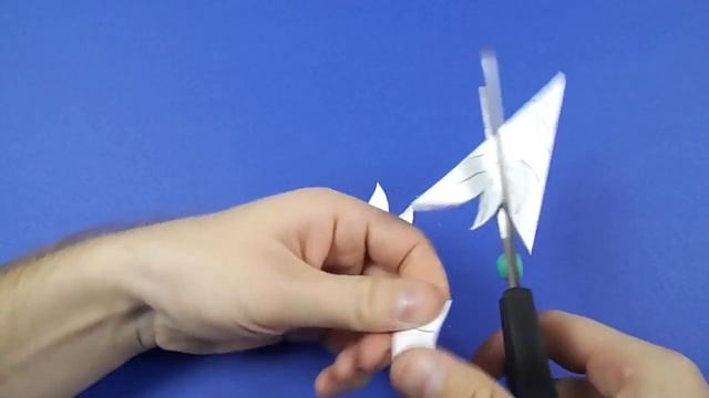 Как сделать снежинку из бумаги своими руками. Красивые снежинки из бумаги. смотреть онлайн