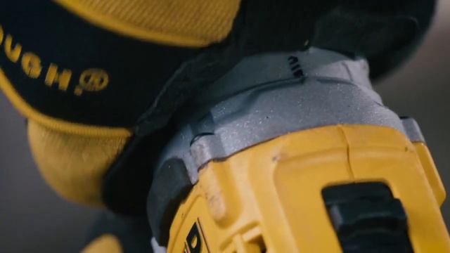 DEWALT® ESPAÑA | Taladro Atornillador Sin Escobillas XR 12V | DCD701