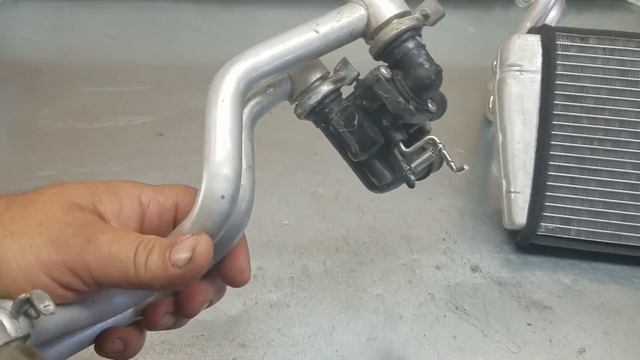 Nissan Versa Heater Core with Heater Control Valve смотреть онлайн