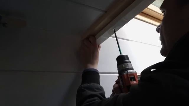 Рулонная москитная сетка System43 на мансардные окна Velux Fakro смотреть онлайн