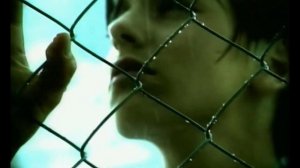 склеила демо версии Юли и Лены на песню ,,Я сошла с ума " t.A.T.u