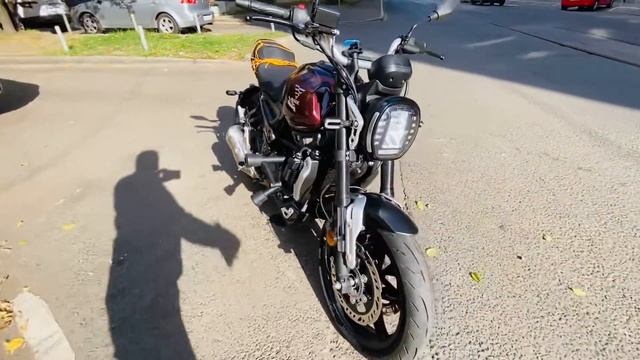 Voge 300AC смотреть онлайн