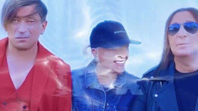 Провальный фестиваль Вайкуле, загнав Лайму в суровые долги, заставляет раздавать билеты бесплатно. смотреть онлайн