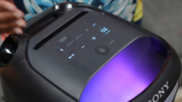 The Best Sounding Speaker I Own: Sony SRS-XV800 | New Stuff TV смотреть онлайн