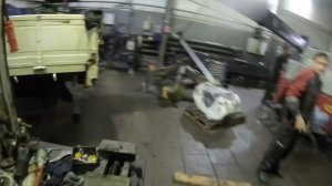 Устраняем течь в аутригере КМУ HIAB 190TM. Замена РВД. Сервисное обслуживание ТО-1000