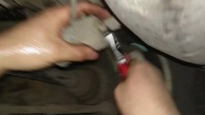 Опель Омега В, меняем топливный фильтр