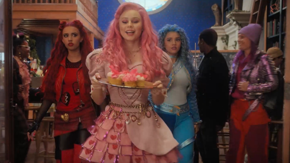 Life Is Sweeter - Descendants The Rise Of Red смотреть онлайн