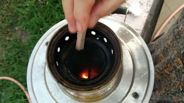 Варёный сахар с орехами ,цветные,кукурузные хлопья.