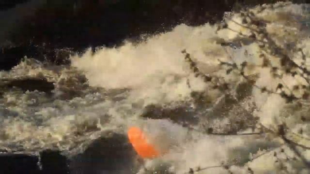 Stakeout- Kayaking's Big Wave Surfing смотреть онлайн