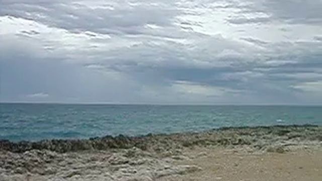 Vue de la mer des caraïbes entre Guantanamo et Baracoa смотреть онлайн