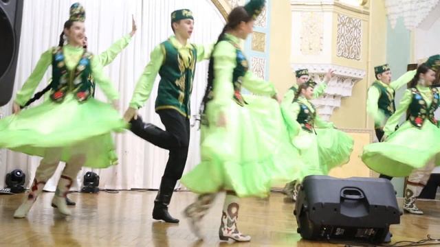Анасамбль татарского танца "Ильдан" смотреть онлайн