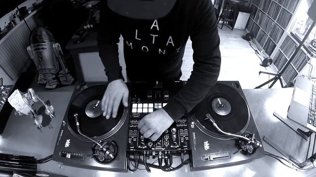 DJ DNS - MINI MIX #08 смотреть онлайн