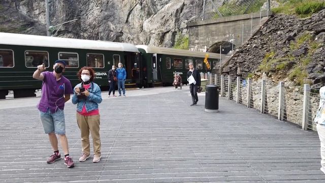 TRIP REPORT | The Flåm Railway/Flåmsbana, Norway смотреть онлайн