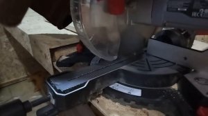 Как пользоваться торцовочной пилой/6 простых советов и хитростей.