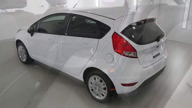 FORD FIESTA Ambiente Frozen White Auto Hatchback NBS6 NO LOGOS смотреть онлайн