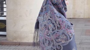 Платок из уплотненной шерстяной ткани с шелковой бахромой "Подмосковье", вид 1