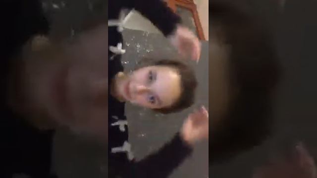 D R I Вот как должна выглядеть девушка после занятий смотреть онлайн