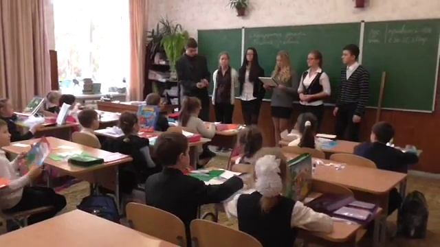 "Физические явления". Неделя физики в школе - 2015. Выступление 10Б перед учащимися 2-4 классов. смотреть онлайн