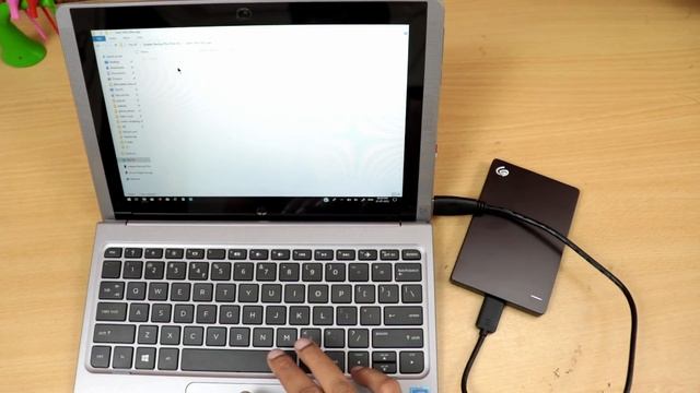 Hindi || Seagate Backup Plus Slim 2TB Portable External Hard Drive unboxing and review смотреть онлайн
