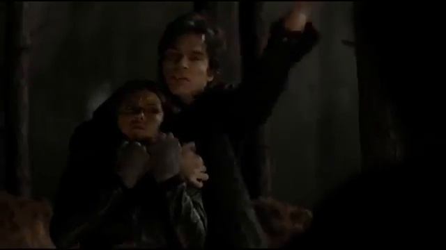 TVD/Дневники вампира | 1x13 | Delena/Деймон и Елена | Деймон пытается превратить Елену в вампира смотреть онлайн