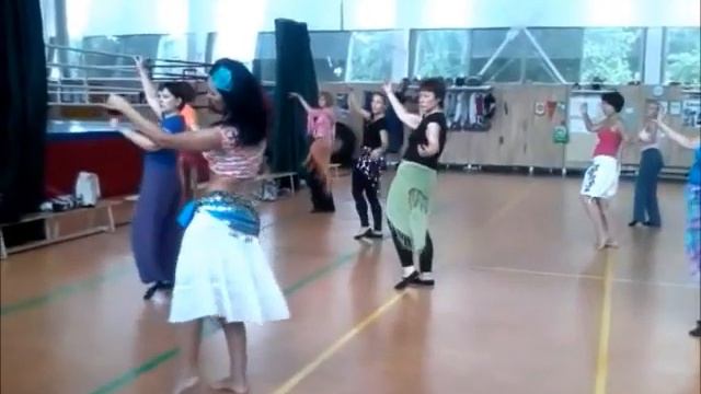 Тренировка по восточному танцу, июнь 2012 смотреть онлайн