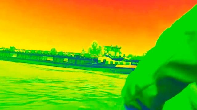 Kayak Point 65 Mercury GTX Solo смотреть онлайн