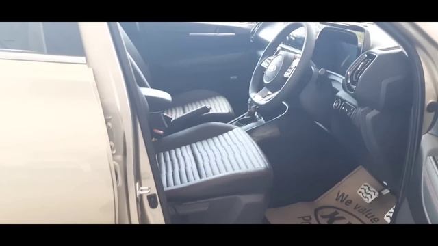 Kia Sonet Compact SUV - First Look Walkaround Video !! смотреть онлайн