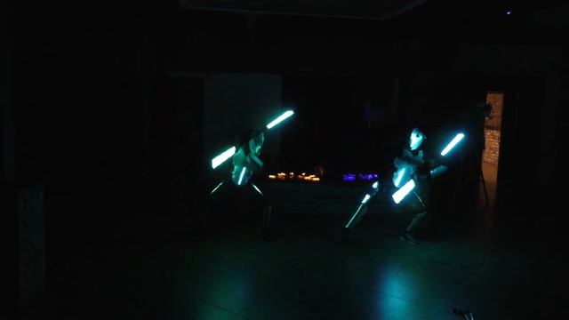 Cветовое шоу Хамелеон, 2 артиста, ресторан Городок смотреть онлайн