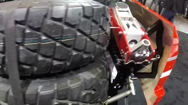 Honda Offers Sneak Peek at New Ridgeline смотреть онлайн