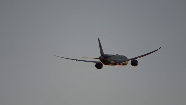 4K Atlanta Hartsfield-Jackson International Airport ATL Plane Spotting смотреть онлайн