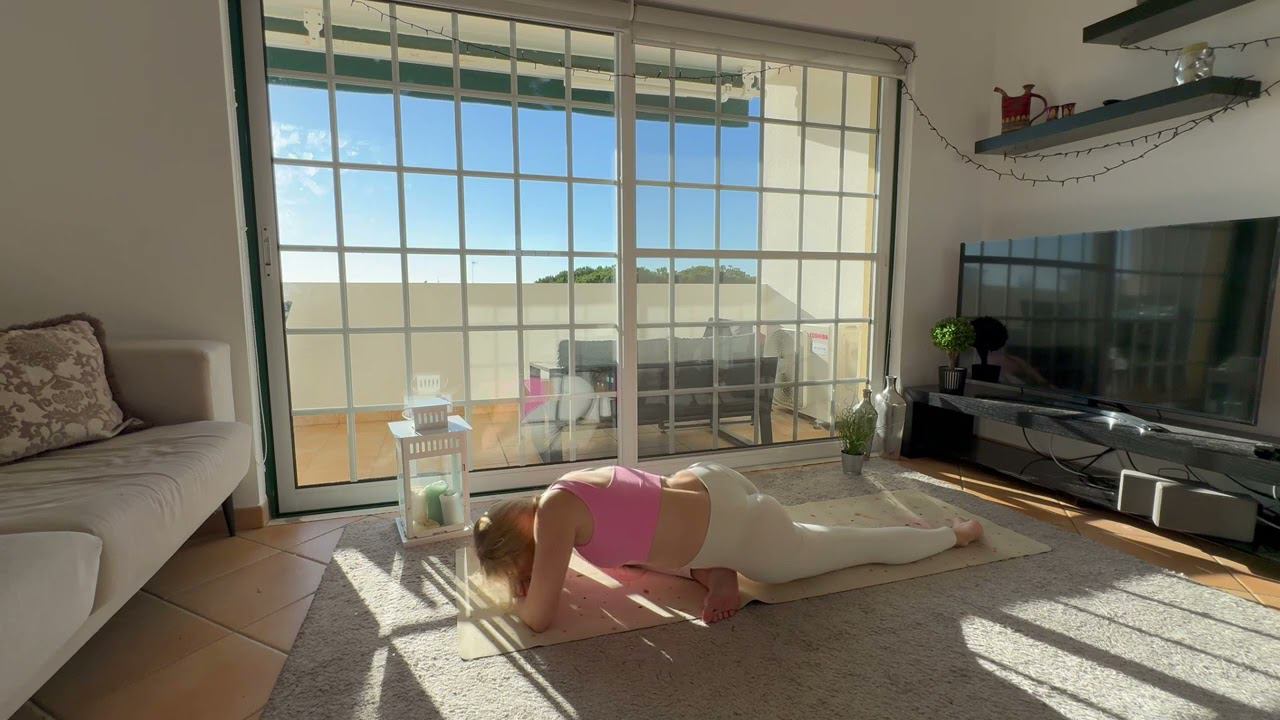 Йога для женского здоровья лунная смотреть онлайн