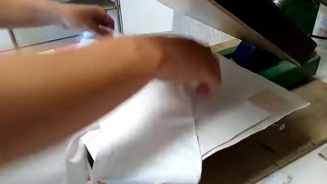 Нанесение лого, имя, текст на футболки смотреть онлайн