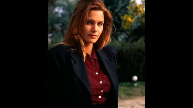 Natasha Henstridge -