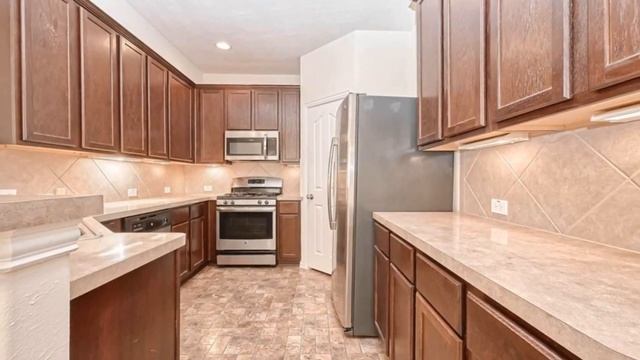 11533 Champions Green Drive, Houston, TX 77066