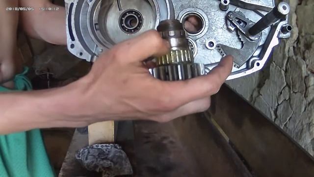 Как поставить вторичный вал на ИЖ смотреть онлайн