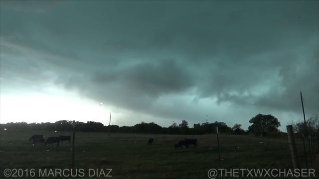 CAUGHT INSIDE A MONSTER HAILSTORM! смотреть онлайн