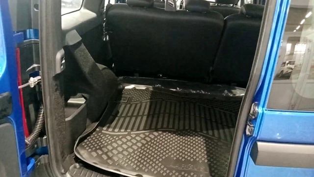 Новый Largus  Cross