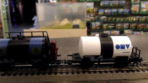 Железная дорога Piko ГДР 16мм.  Сравниваем с современными аналогичными моделями.