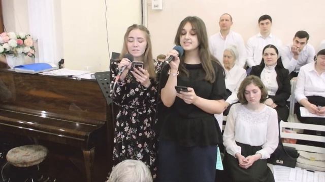 Алина и Лиза - песня: "Что ты сделаешь Богу распятому"(31.01.2021) смотреть онлайн