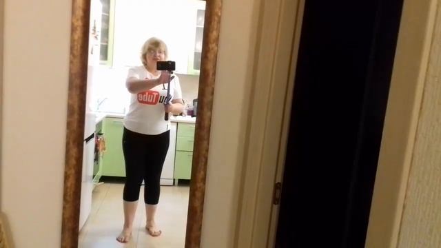 Женщина за 40. Живу одна, питаюсь правильно. смотреть онлайн