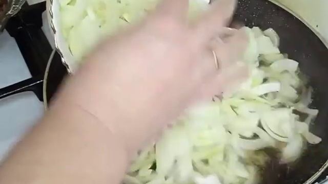 ЧАХОХБИЛИ В КАЗАНЕ с отварным картофелем// быстрый обед или ужин смотреть онлайн