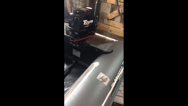 Небольшой обзор на Лодочный мотор Toyama F 5.0 BMS