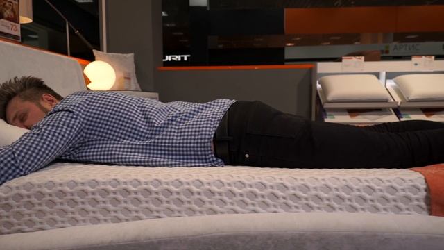 Какие позы дня сна правильные, а какие нет? // Здоровый сон с Орматек смотреть онлайн