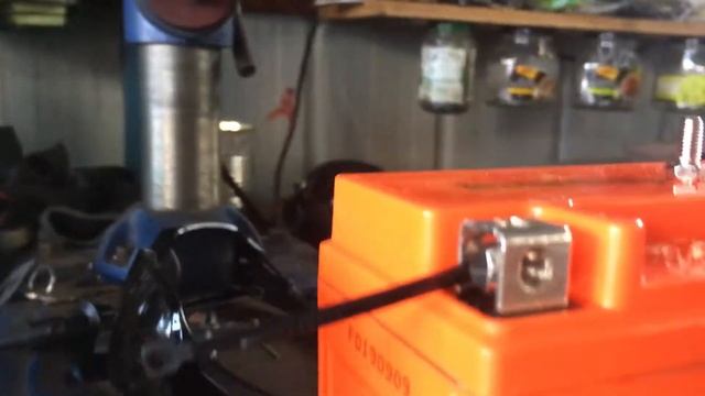 DR200 battery install with tech tip on Chinese battery Ep15 смотреть онлайн