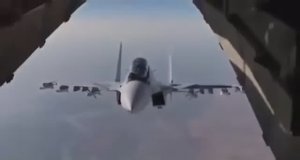 Сирия_ Су-30 совершил фантастический манёвр, «заглянув внутрь» транспортного Ил-76