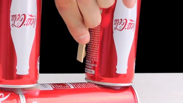 Как сделать миниган из колы и шприцов смотреть онлайн