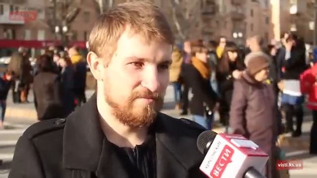 Жители Херсона на чистом русском сказали, что русскоязычные школы им не нужны смотреть онлайн