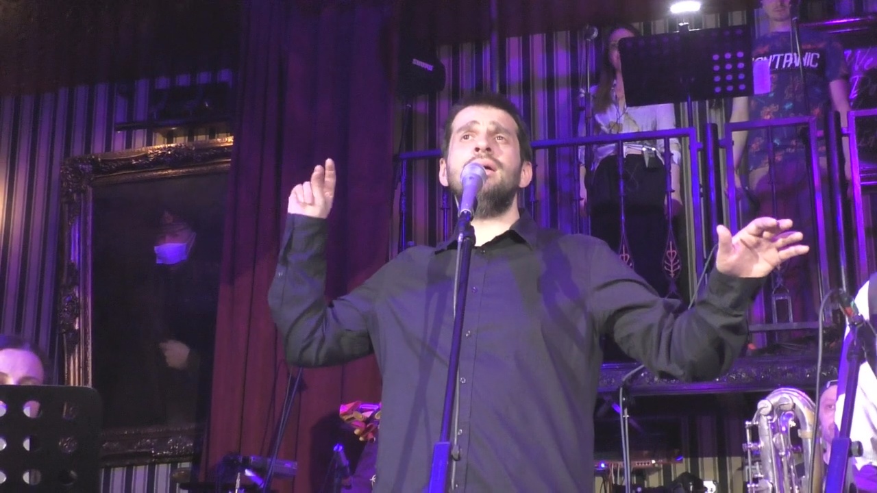 ПЕТР НАЛИЧ В РЕСТОРАНЕ DOUGLAS (СПб) 18.04.2021 - WASHUMAN (WHY SHOE MAN SHU GO TO WORK) смотреть онлайн