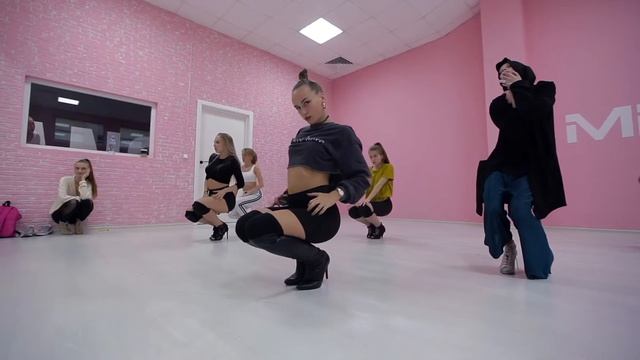 ANZHELA PAMPURA||NXN - ELEVATOR 88||MDC NRG||HIGH HEELS смотреть онлайн