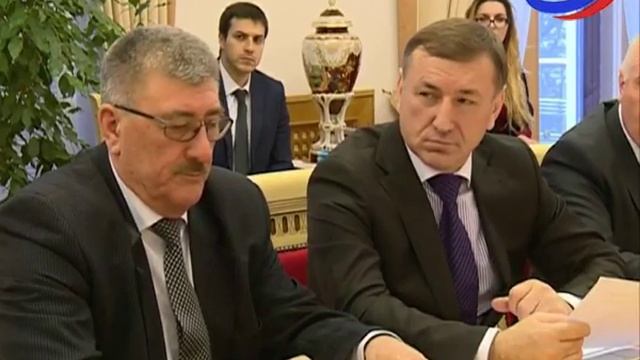 В правительстве РД прошло совещание смотреть онлайн